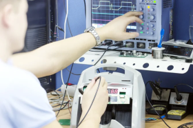 Основные принципы обслуживания счетчиков банкнот: секреты продолжительной работы приборов Основные принципы обслуживания счетчиков банкнот: секреты продолжительной работы приборов