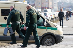 Россияне снова выбирают наличные Россияне снова выбирают наличные